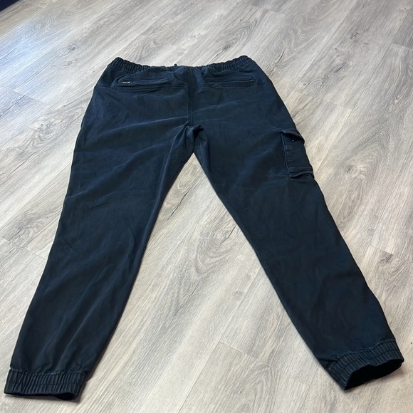 Joes jeans black distressed  jogger style pants size XL - Picture 8 of 11